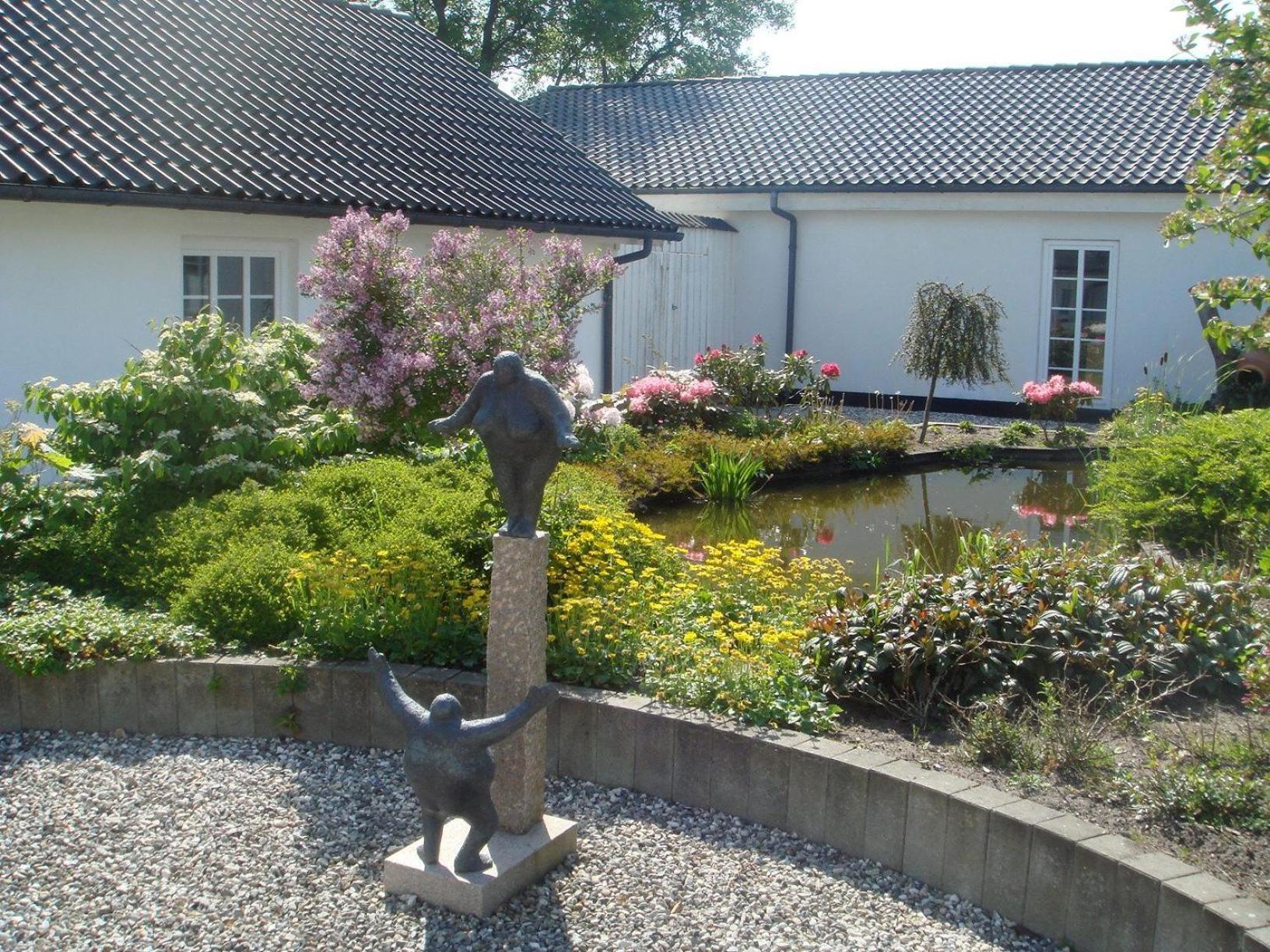Best Bed Herning Bagian luar foto